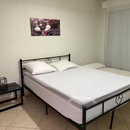 Maison Avec Piscine Bas Elne 8 Couchages *