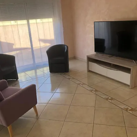 빌라 Maison Avec Piscine Bas Elne 8 Couchages *